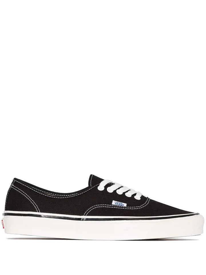 VANS - AUTHENTIC BLANC-NOIR