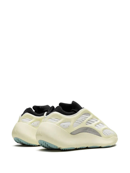 ADIDAS - YEEZY BOOST 700 V3 AZAEL solde