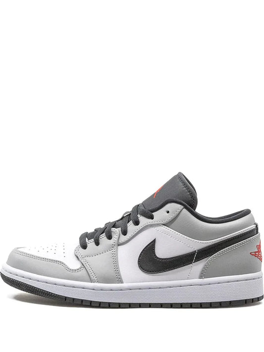 AIR JORDAN 1 LOW - LIGHT SMOKE GREY solde