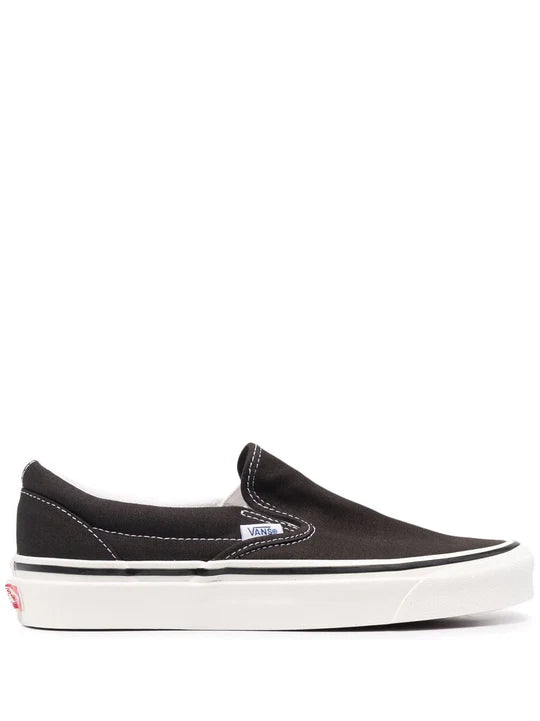 VANS - SLIP-ON NOIR BLANC