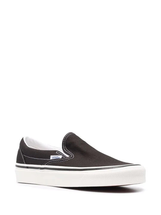 VANS - SLIP-ON NOIR BLANC