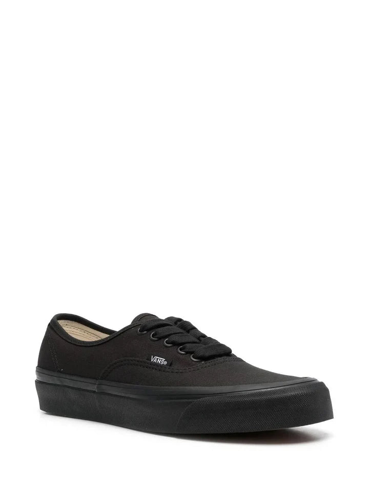 VANS - AUTHENTIC TOUT NOIR