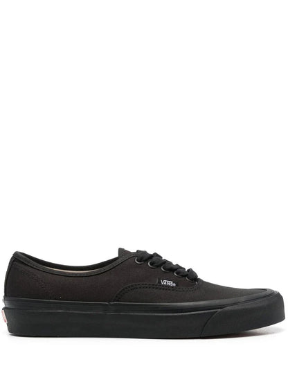 VANS - AUTHENTIC TOUT NOIR