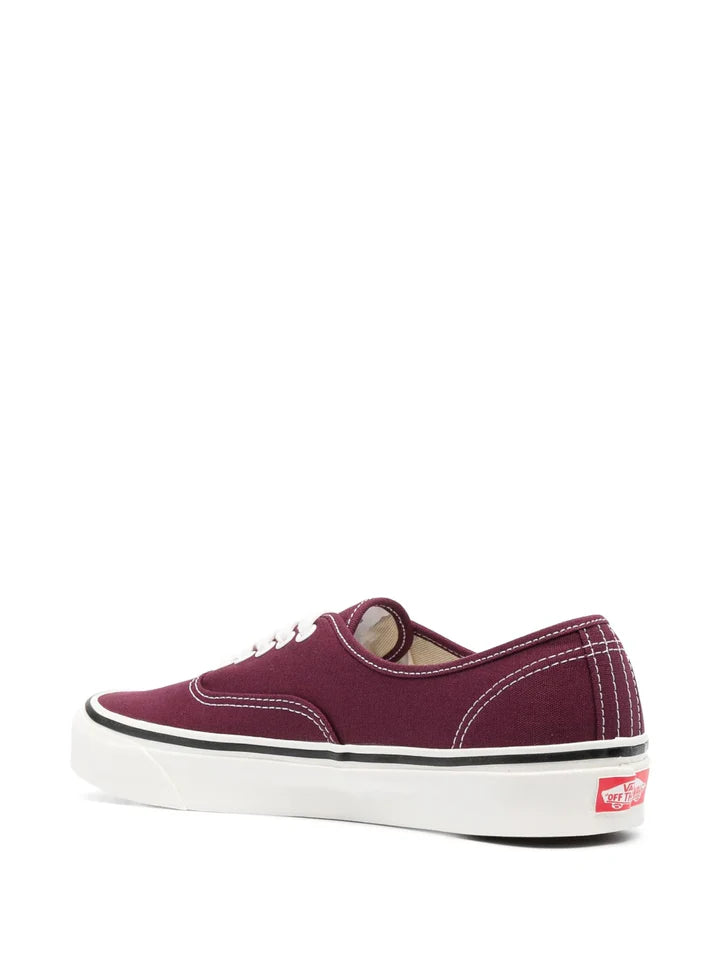 VANS - AUTHENTIC BORDEAU