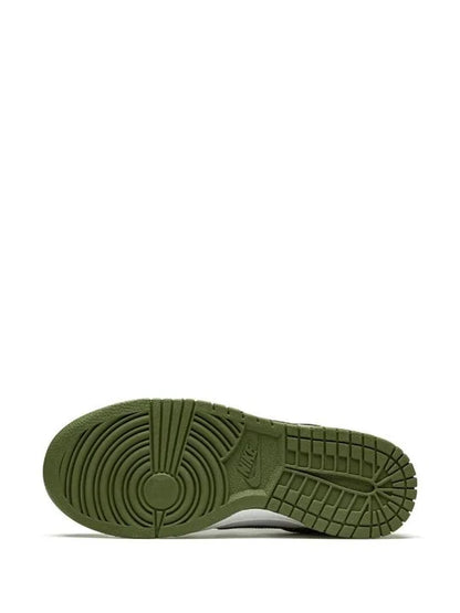 NIKE DUNK LOW - MEDIUM OLIVE